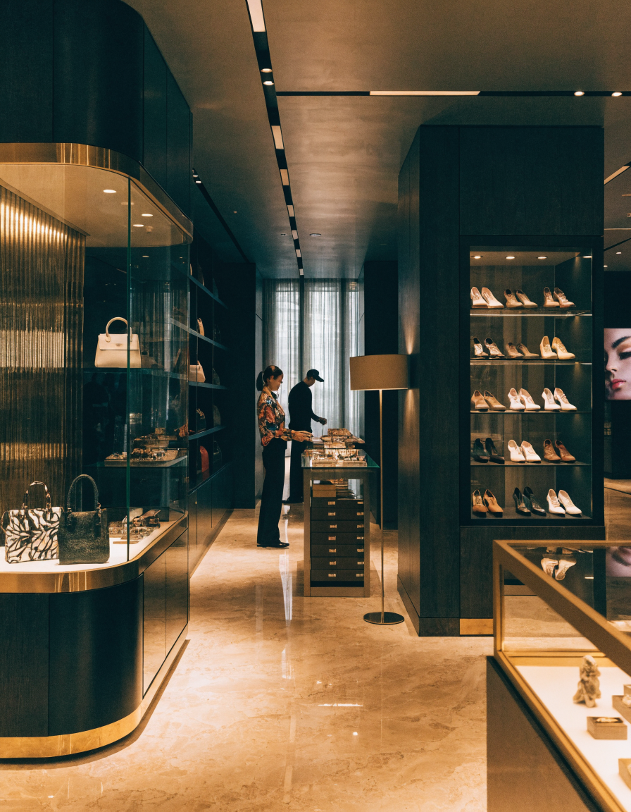E-Commerce & Retail